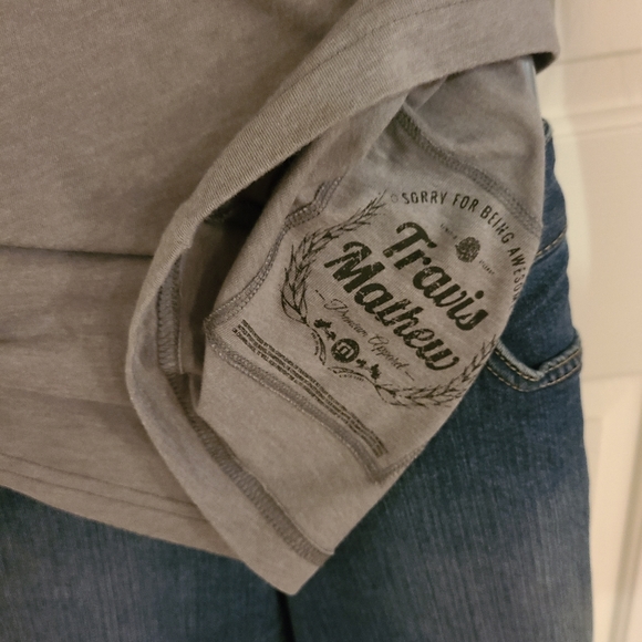 Travis Matthews beer drinking T-shirt Sz S - Picture 4 of 7